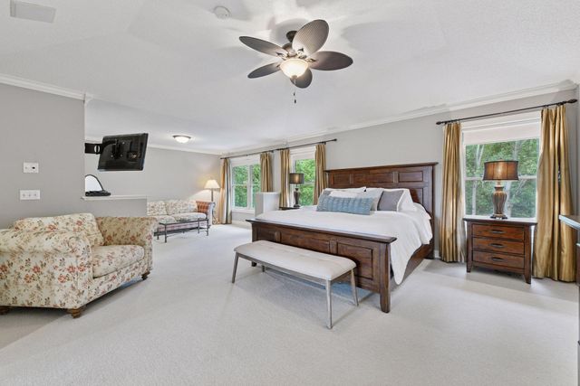 17641 Hyde Park Avenue, Lakeville, MN 55044