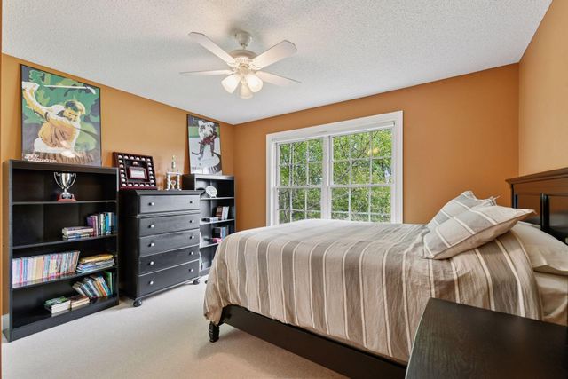 17641 Hyde Park Avenue, Lakeville, MN 55044