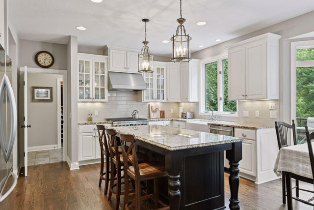 17641 Hyde Park Avenue, Lakeville, MN 55044