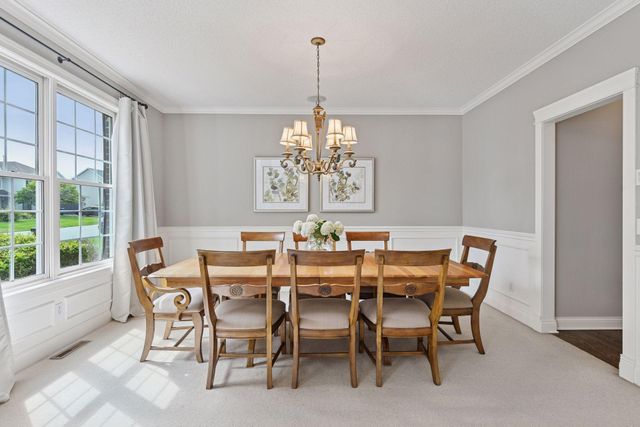 17641 Hyde Park Avenue, Lakeville, MN 55044