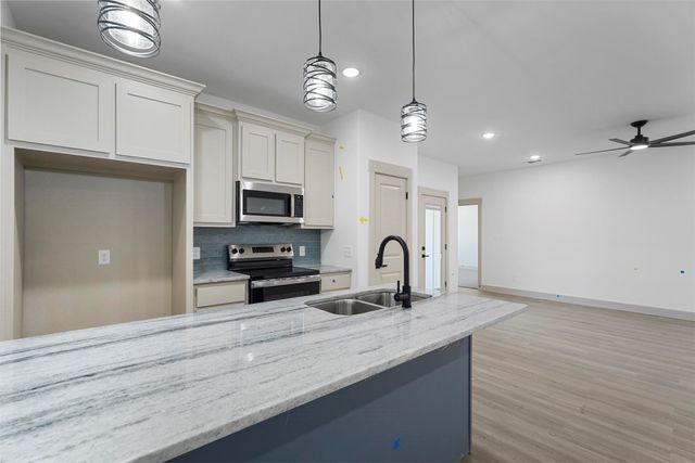 723 W Parnell, Denison, TX 75020