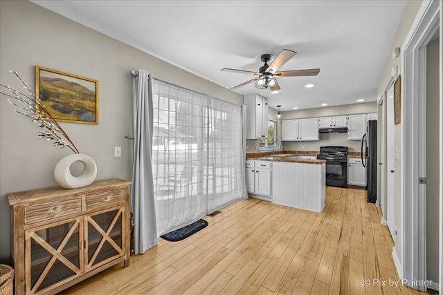168 Cool Stone Bend, Lake In The Hills, IL 60156