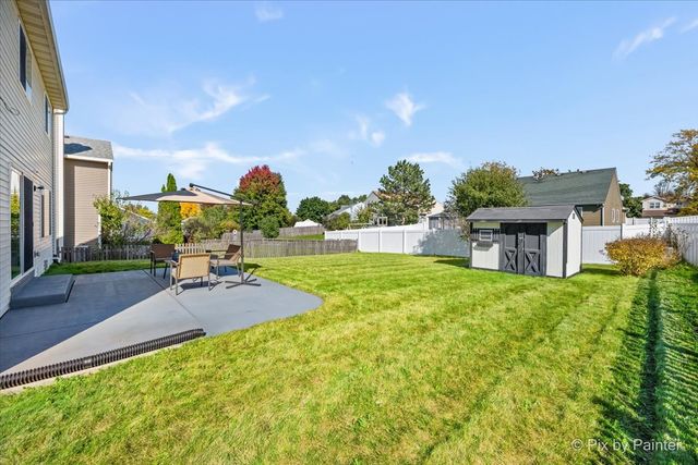 168 Cool Stone Bend, Lake In The Hills, IL 60156