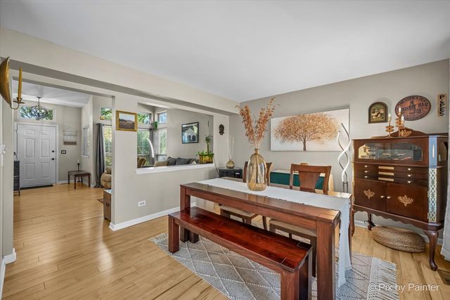 168 Cool Stone Bend, Lake In The Hills, IL 60156