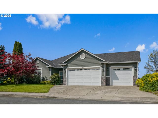 1231 Sw 3RD Ave, Mill City, OR 97360