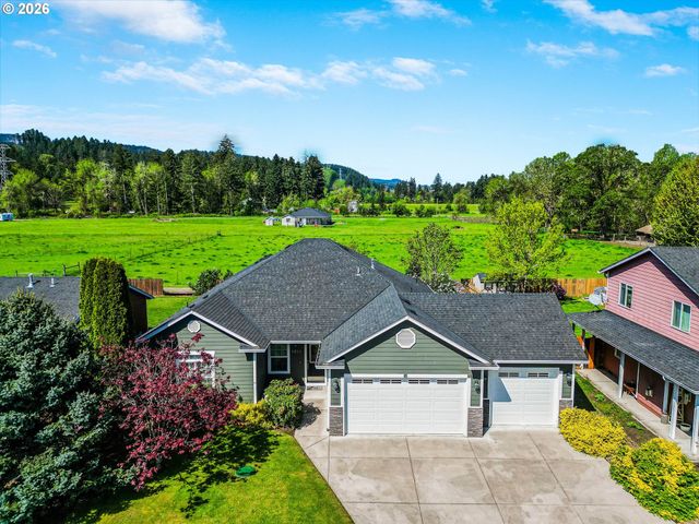 1231 Sw 3RD Ave, Mill City, OR 97360