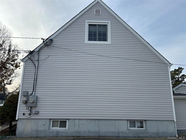 49 Doolittle Street, Brentwood, NY 11717