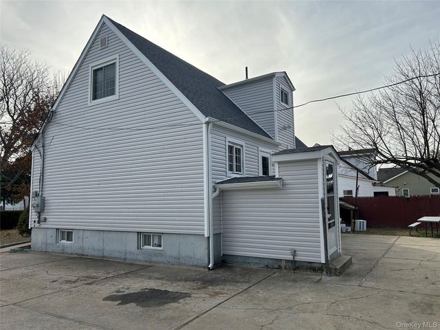 49 Doolittle Street, Brentwood, NY 11717