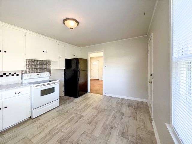 4807 S Detroit Avenue, Tulsa, OK 74105