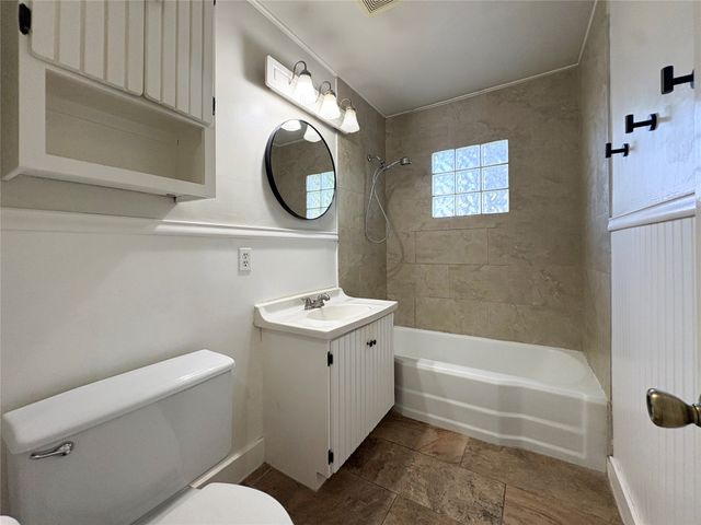 4807 S Detroit Avenue, Tulsa, OK 74105