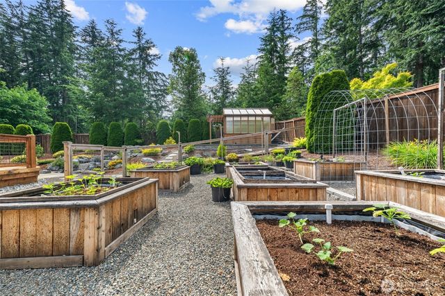 8006 143rd Street Ct NW, Gig Harbor, WA 98329