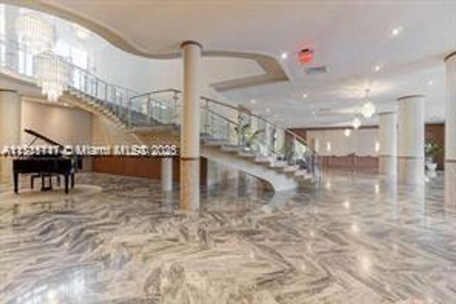 5401 Collins Ave 223, Miami Beach, FL 33140