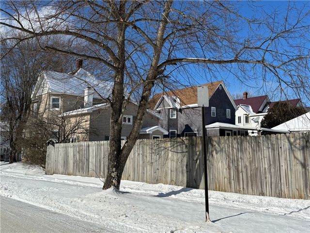 6 North Tionesta Avenue, Kane Boro, PA 16735