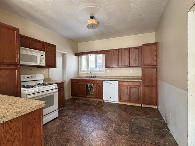 6 North Tionesta Avenue, Kane Boro, PA 16735