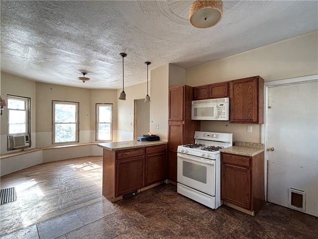 6 North Tionesta Avenue, Kane Boro, PA 16735