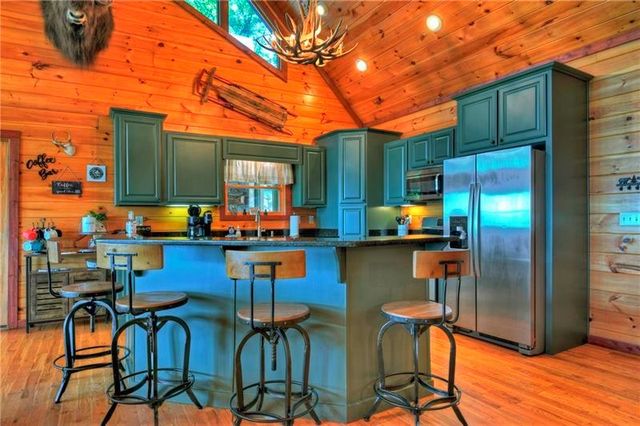 305 Enchanting Circle, Morganton, GA 30560