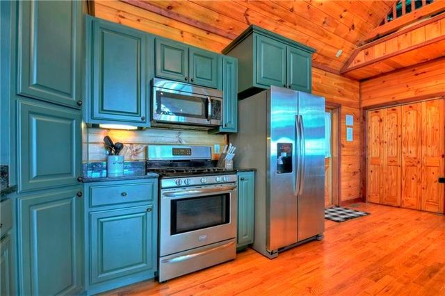 305 Enchanting Circle, Morganton, GA 30560