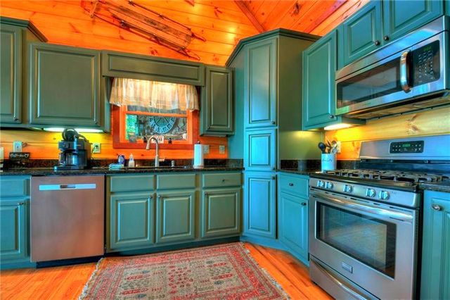 305 Enchanting Circle, Morganton, GA 30560