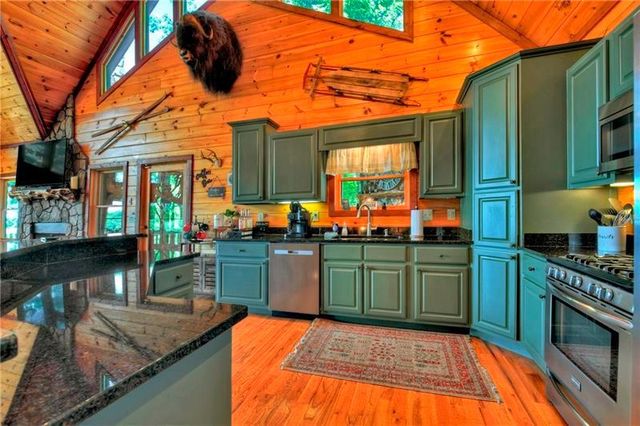 305 Enchanting Circle, Morganton, GA 30560