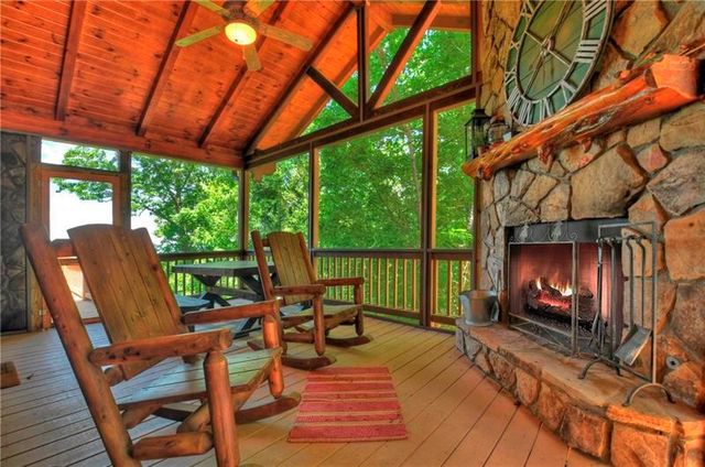 305 Enchanting Circle, Morganton, GA 30560