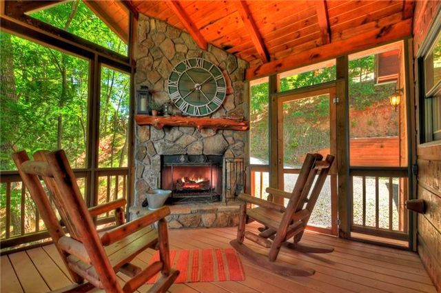 305 Enchanting Circle, Morganton, GA 30560