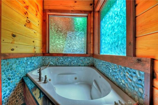 305 Enchanting Circle, Morganton, GA 30560