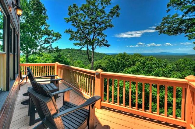 305 Enchanting Circle, Morganton, GA 30560