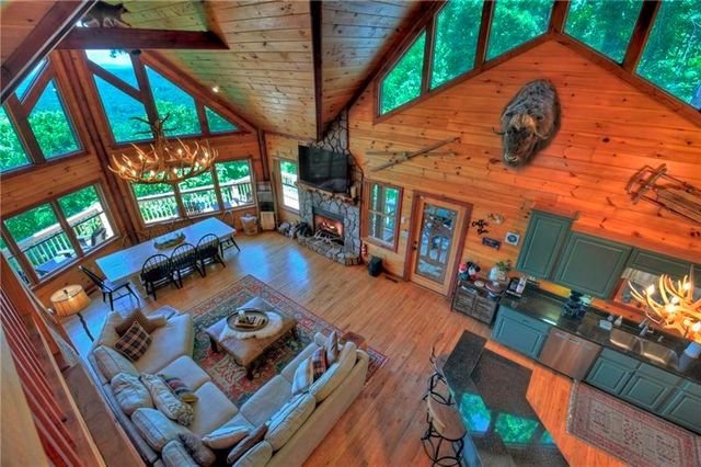 305 Enchanting Circle, Morganton, GA 30560