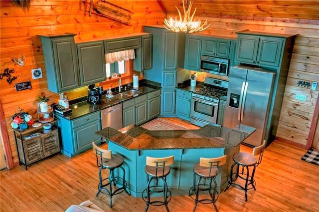 305 Enchanting Circle, Morganton, GA 30560