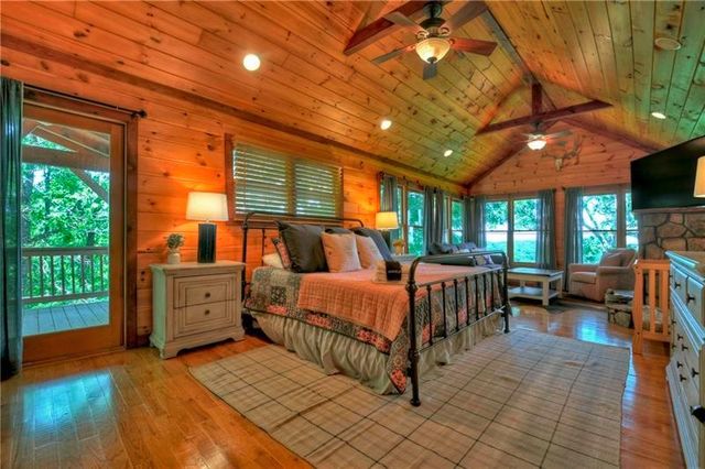 305 Enchanting Circle, Morganton, GA 30560