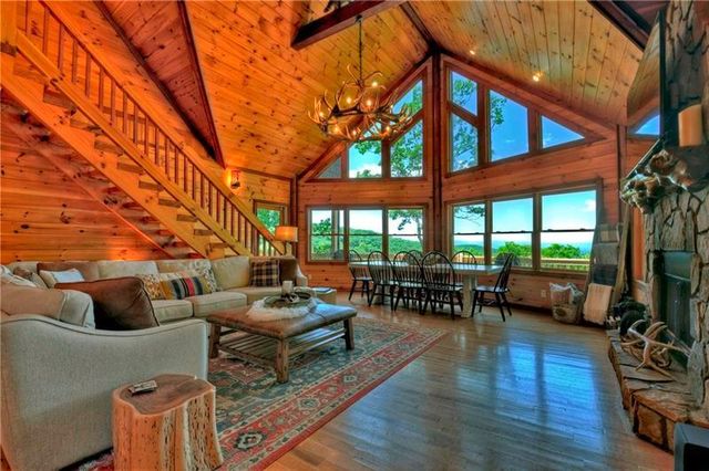 305 Enchanting Circle, Morganton, GA 30560