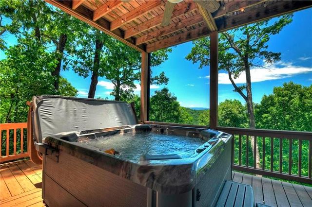 305 Enchanting Circle, Morganton, GA 30560