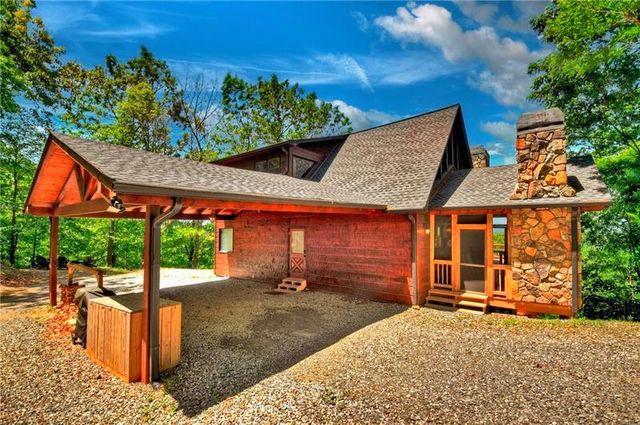 305 Enchanting Circle, Morganton, GA 30560