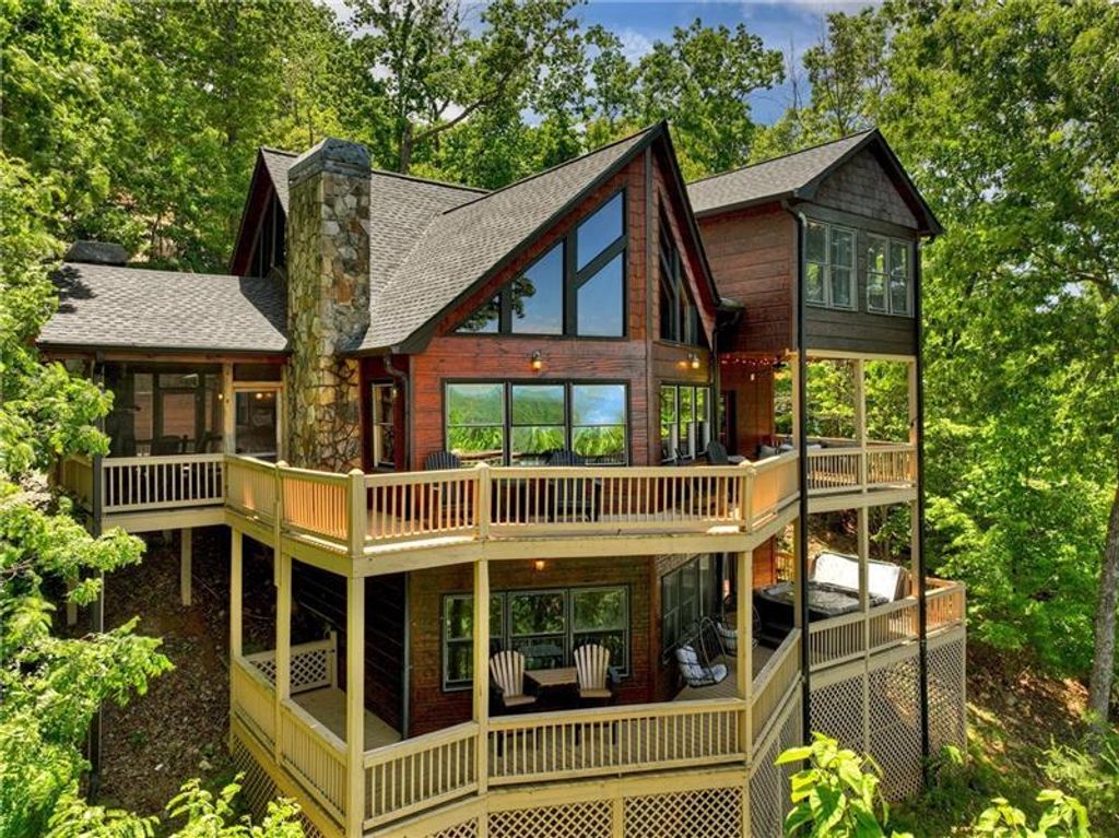 305 Enchanting Circle, Morganton, GA 30560