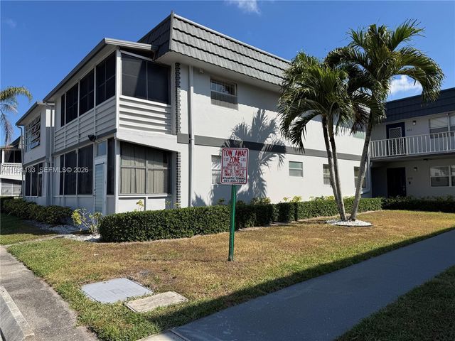 629 N Saxony N 629, Delray Beach, FL 33446