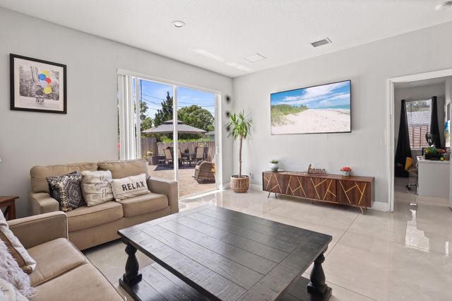 461 Swain Boulevard, Greenacres, FL 33463