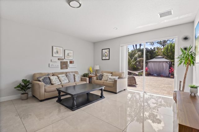 461 Swain Boulevard, Greenacres, FL 33463