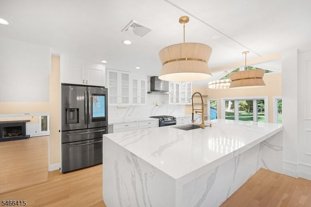 3 Martin Pl, Fairfield Twp., NJ 07004