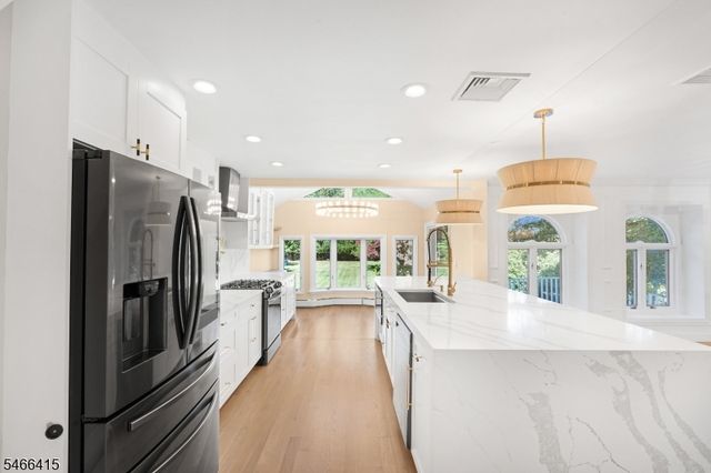 3 Martin Pl, Fairfield Twp., NJ 07004