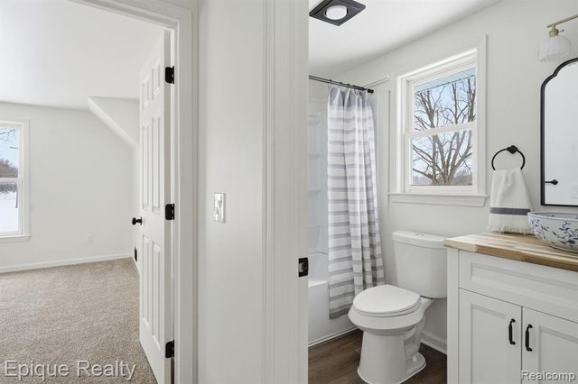 8680 Oak Hill Road, Clarkston, MI 48348