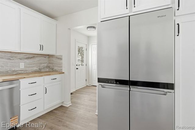 8680 Oak Hill Road, Clarkston, MI 48348