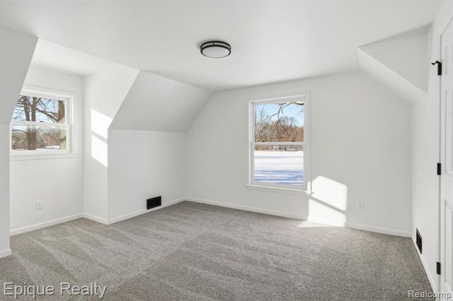 8680 Oak Hill Road, Clarkston, MI 48348