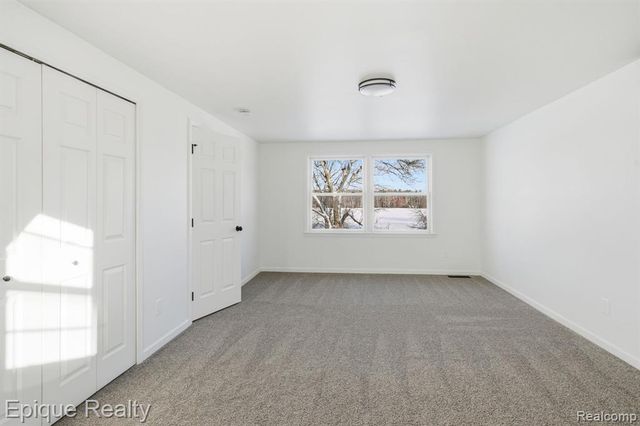 8680 Oak Hill Road, Clarkston, MI 48348