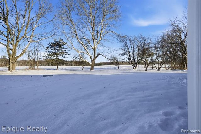 8680 Oak Hill Road, Clarkston, MI 48348