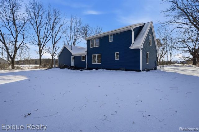 8680 Oak Hill Road, Clarkston, MI 48348