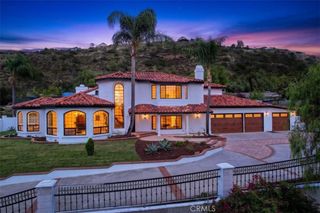 12322 Canyon Terrace, Santa Ana, CA 92705
