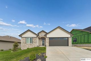 6327 S 208 Avenue, Omaha, NE 68022