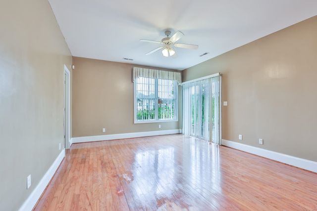 533 Stonemason Dr., Myrtle Beach, SC 29579