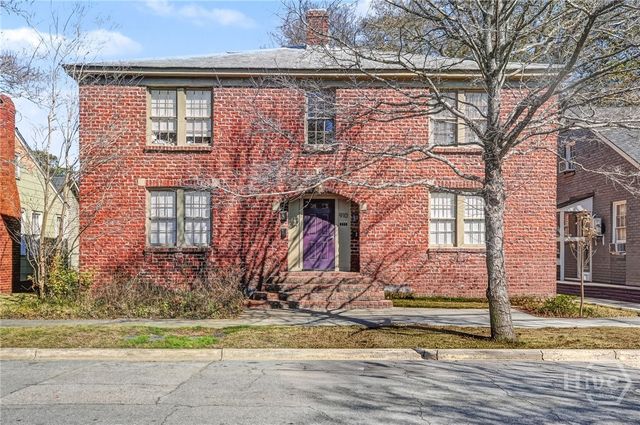 910 E 35th Street, Savannah, GA 31401