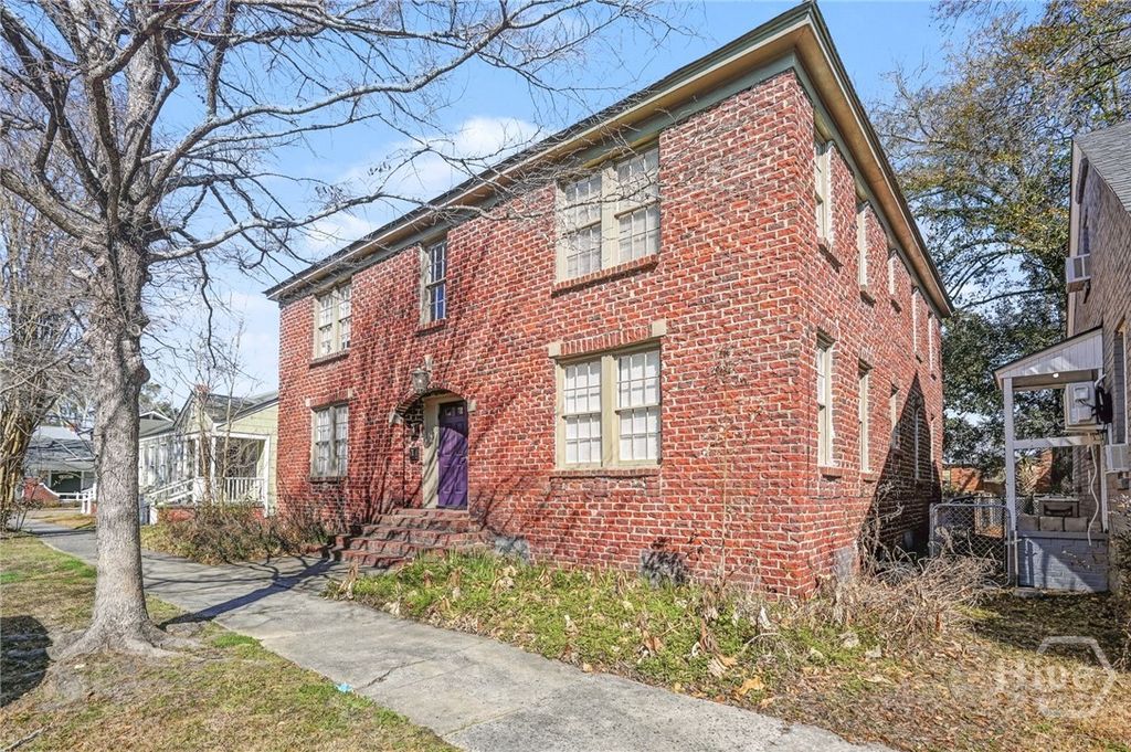 910 E 35th Street, Savannah, GA 31401
